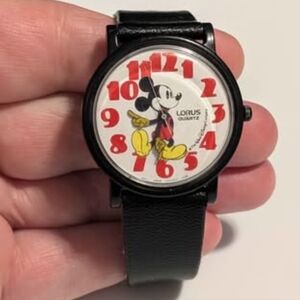 Vintage Lorus Quartz Mickey Mouse Moving Hands Watch - Disney - Works!!